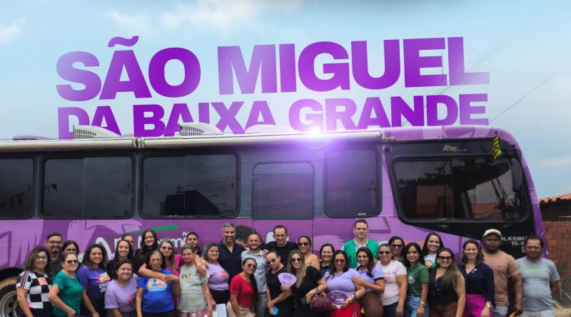 ÔNIBUS LILÁS LEVA CONSCIENTIZAÇÃO E APOIO ÀS MULHERES